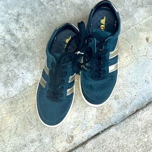 GOLA Indoor Soccer Sneakers size 5.5